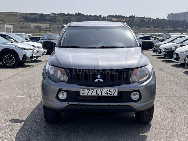 Mitsubishi L200 2019, 201,441 km - 2.5 л - Bakı