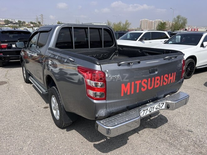 Mitsubishi L200 2019, 201,441 km - 2.5 л - Bakı