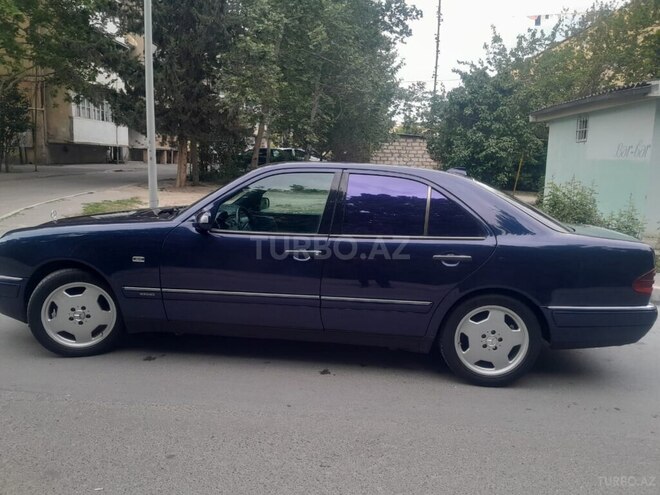 Mercedes E 240 1998, 280,000 km - 2.4 l - Mingəçevir