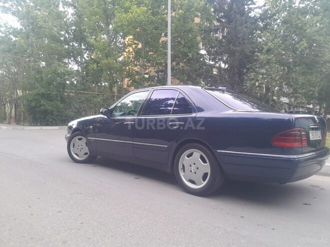 Mercedes E 240 1998, 280,000 km - 2.4 l - Mingəçevir