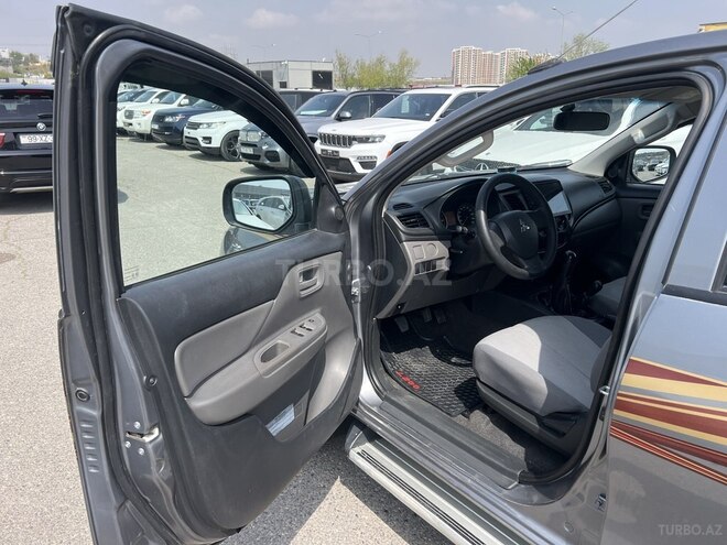 Mitsubishi L200 2019, 201,441 km - 2.5 л - Bakı
