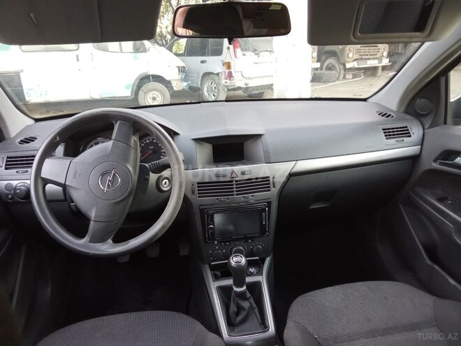 Opel Astra 2004, 150,000 km - 1.4 l - Mingəçevir