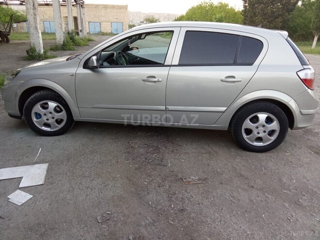 Opel Astra 2004, 150,000 km - 1.4 l - Mingəçevir