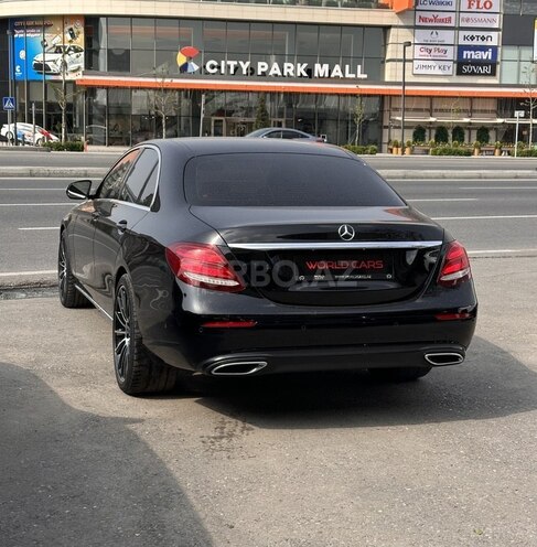 Mercedes E 200 d 2019, 216,000 km - 2.0 л - Bakı