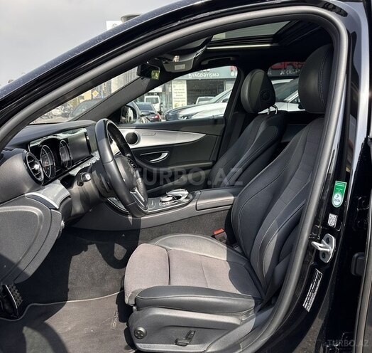 Mercedes E 200 d 2019, 216,000 km - 2.0 л - Bakı