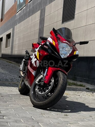 Suzuki  2021, 10,450 km - 0.6 l - Bakı