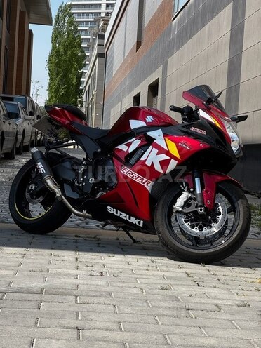 Suzuki  2021, 10,450 km - 0.6 l - Bakı