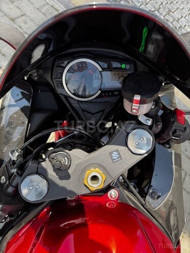 Suzuki  2021, 10,450 km - 0.6 l - Bakı