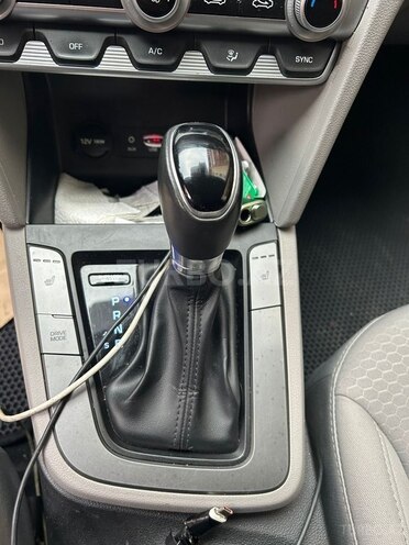 Hyundai Elantra 2018, 149,669 km - 2.0 l - Bakı