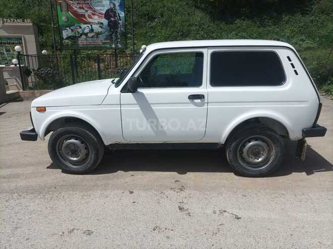 LADA (VAZ) Niva 2009, 225,000 km - 1.7 l - Quba