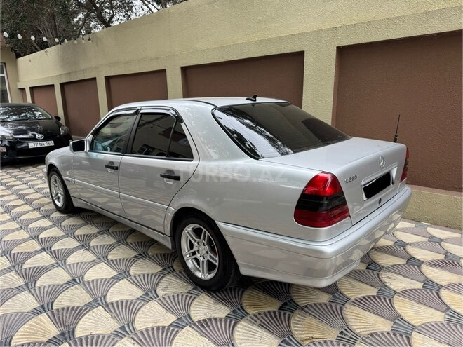 Mercedes C 230 1998, 333,000 km - 2.3 l - Bakı