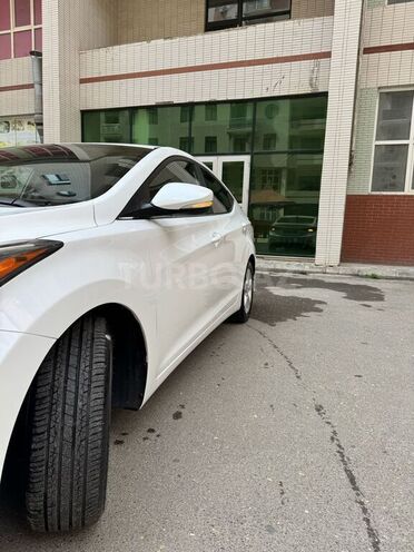 Hyundai Elantra 2015, 218,000 km - 1.8 л - Bakı