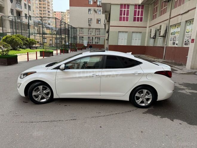 Hyundai Elantra 2015, 218,000 km - 1.8 л - Bakı