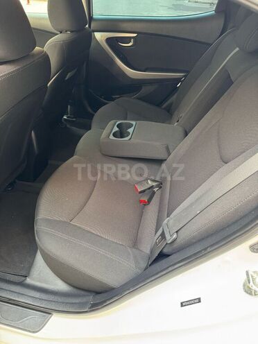 Hyundai Elantra 2015, 218,000 km - 1.8 л - Bakı
