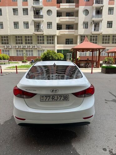 Hyundai Elantra 2015, 218,000 km - 1.8 л - Bakı