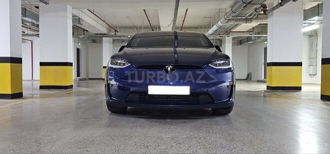Tesla Model X-9