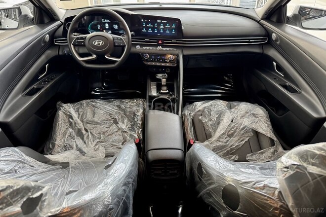 Hyundai Elantra 2024, 19,000 km - 1.5 л - Bakı