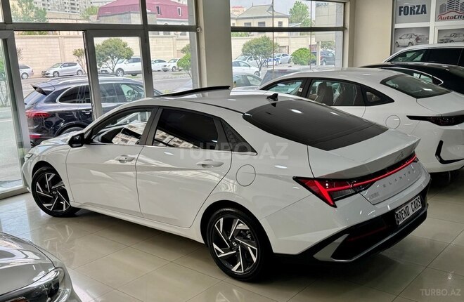 Hyundai Elantra 2024, 19,000 km - 1.5 л - Bakı