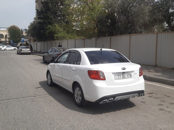 Kia Rio 2011, 275,526 km - 1.4 л - Bakı
