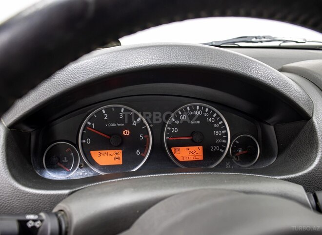 Nissan Navara-14