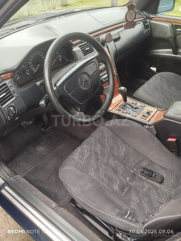 Mercedes E 280 1997, 598,164 km - 2.8 l - Qəbələ