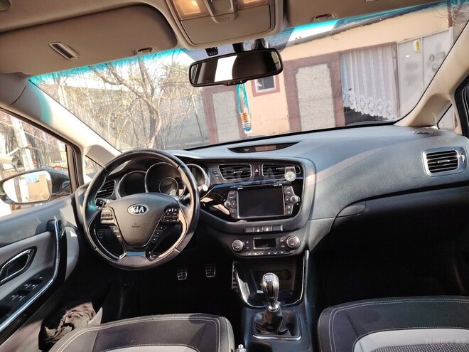 Kia Ceed 2014, 174,000 km - 1.6 l - Bakı
