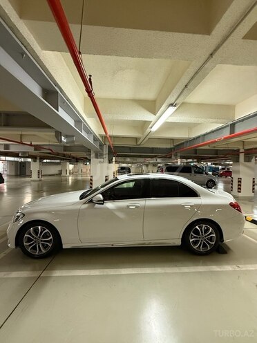 Mercedes C 300 2018, 68,135 km - 2.0 l - Bakı