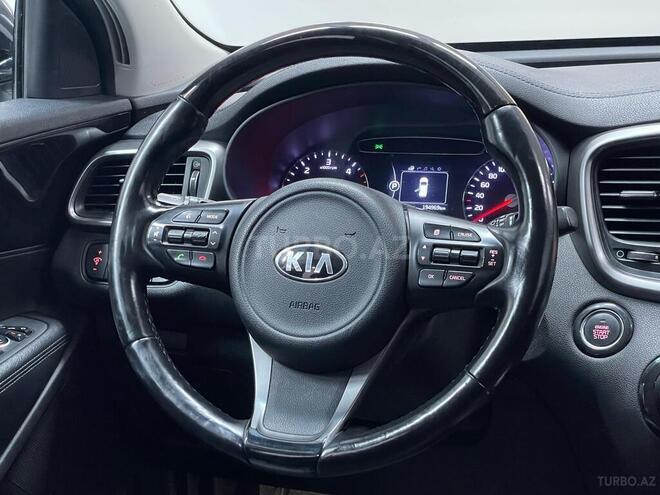 Kia Sorento-16