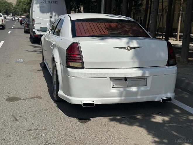 Chrysler 300C 2005, 193,000 km - 2.7 l - Mingəçevir