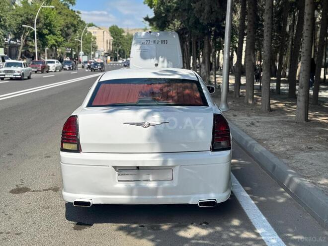 Chrysler 300C 2005, 193,000 km - 2.7 l - Mingəçevir