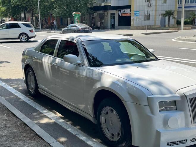 Chrysler 300C 2005, 193,000 km - 2.7 l - Mingəçevir