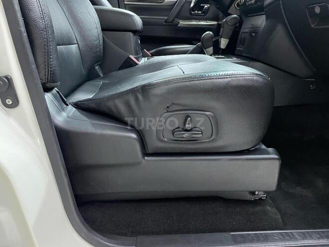Mitsubishi Pajero-20