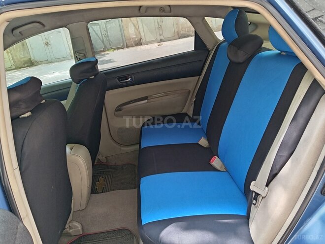 Toyota Prius-10
