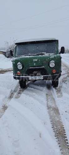 UAZ 452 1987, 500,000 km - 0.3 l - Salyan