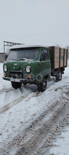 UAZ 452 1987, 500,000 km - 0.3 l - Salyan