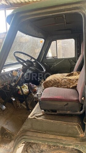 UAZ 452 1987, 500,000 km - 0.3 l - Salyan