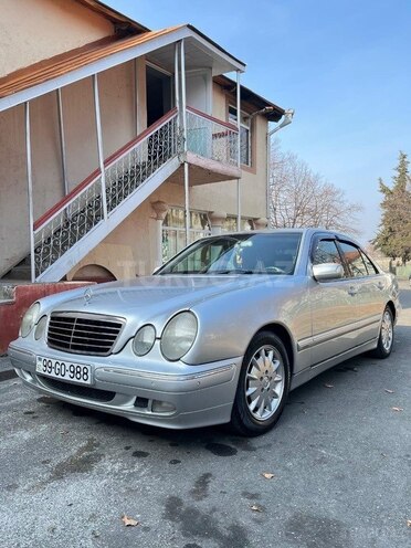 Mercedes E 220 d 2000, 495,000 km - 2.2 л - Qax