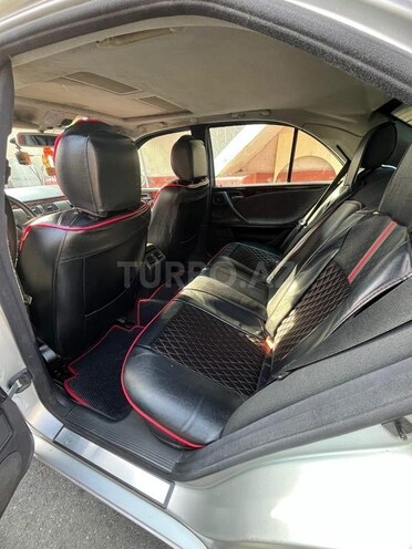 Mercedes E 220 d 2000, 495,000 km - 2.2 л - Qax