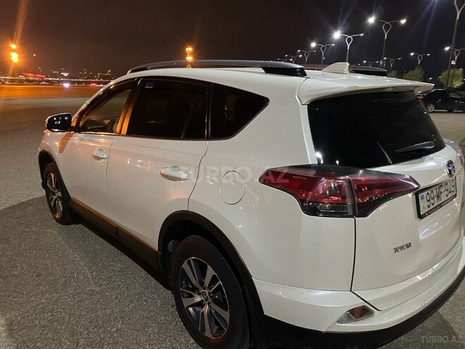 Toyota RAV4 2018, 178,000 km - 2.0 l - Bakı