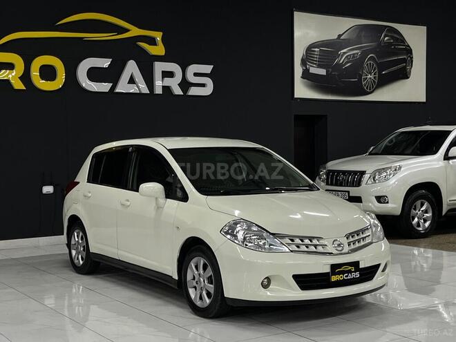 Nissan Tiida-8