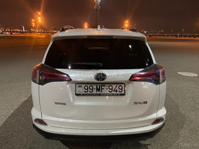 Toyota RAV4 2018, 178,000 km - 2.0 l - Bakı