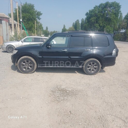 Mitsubishi Pajero 2011, 189,000 km - 3.5 л - Quba