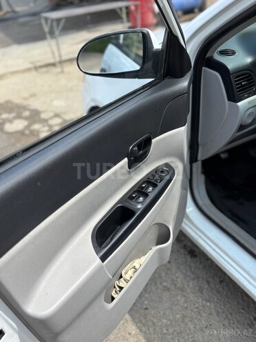 Hyundai Accent 2009, 412,000 km - 1.5 l - Şirvan