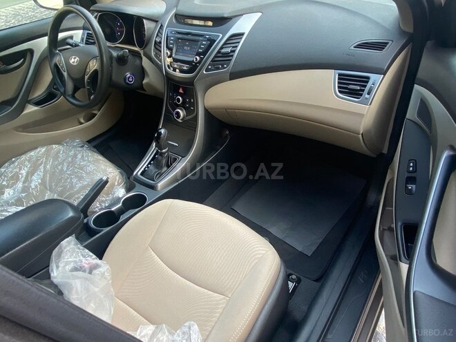 Hyundai Elantra 2015, 71,500 km - 1.8 l - Bakı