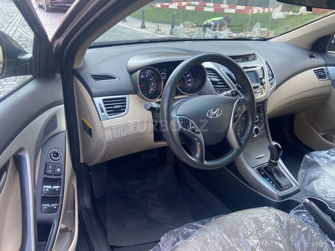 Hyundai Elantra 2015, 71,500 km - 1.8 l - Bakı