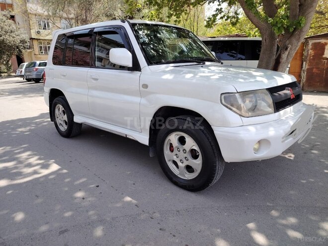 Mitsubishi Pajero io 1999, 250,000 km - 1.8 l - Bakı