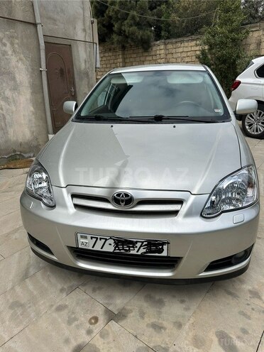 Toyota Corolla 2004, 220,000 km - 1.4 l - Bakı