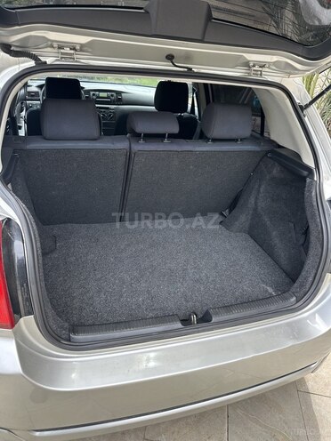 Toyota Corolla 2004, 220,000 km - 1.4 l - Bakı