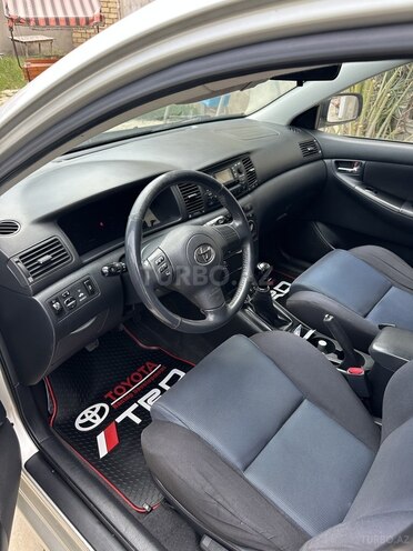 Toyota Corolla 2004, 220,000 km - 1.4 l - Bakı