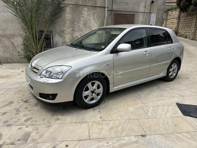 Toyota Corolla 2004, 220,000 km - 1.4 l - Bakı